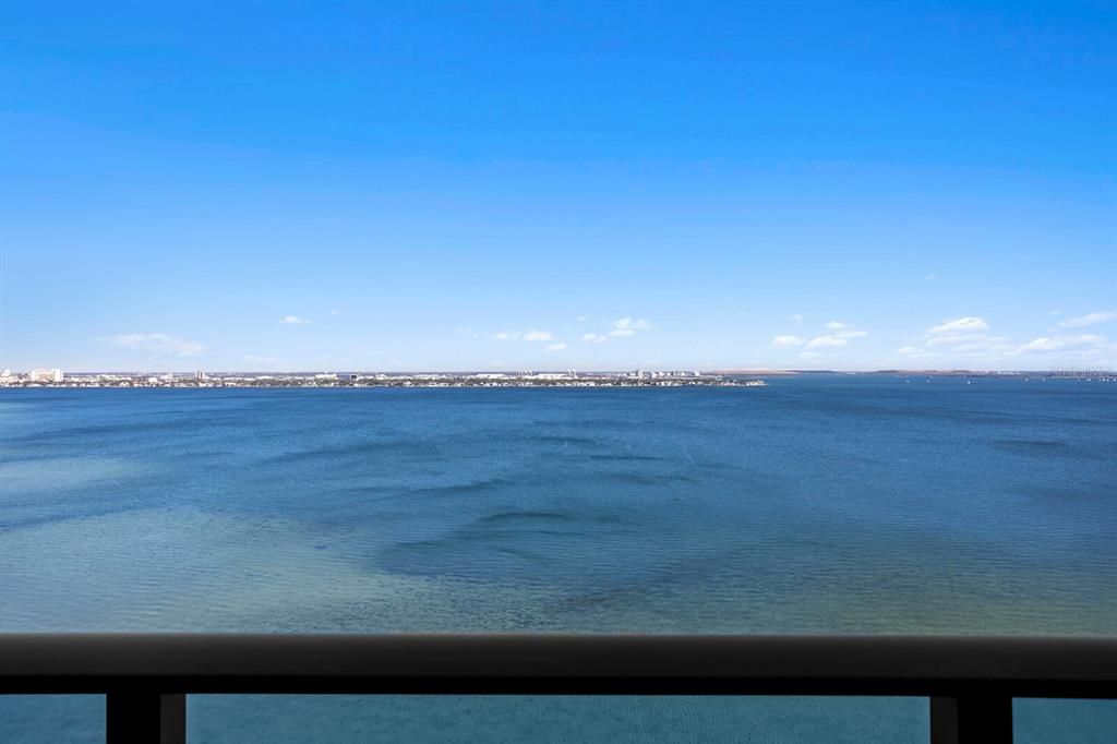 For Rent: $25,000 (3 beds, 3 baths, 2937 Square Feet)