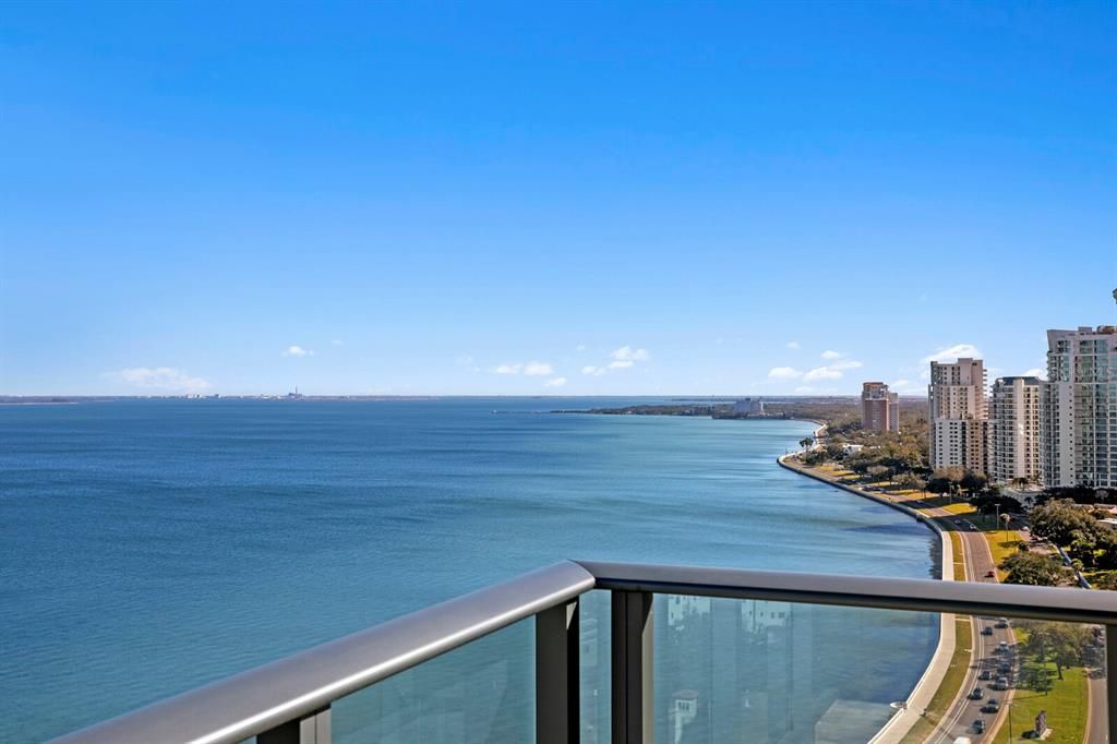 For Rent: $25,000 (3 beds, 3 baths, 2937 Square Feet)