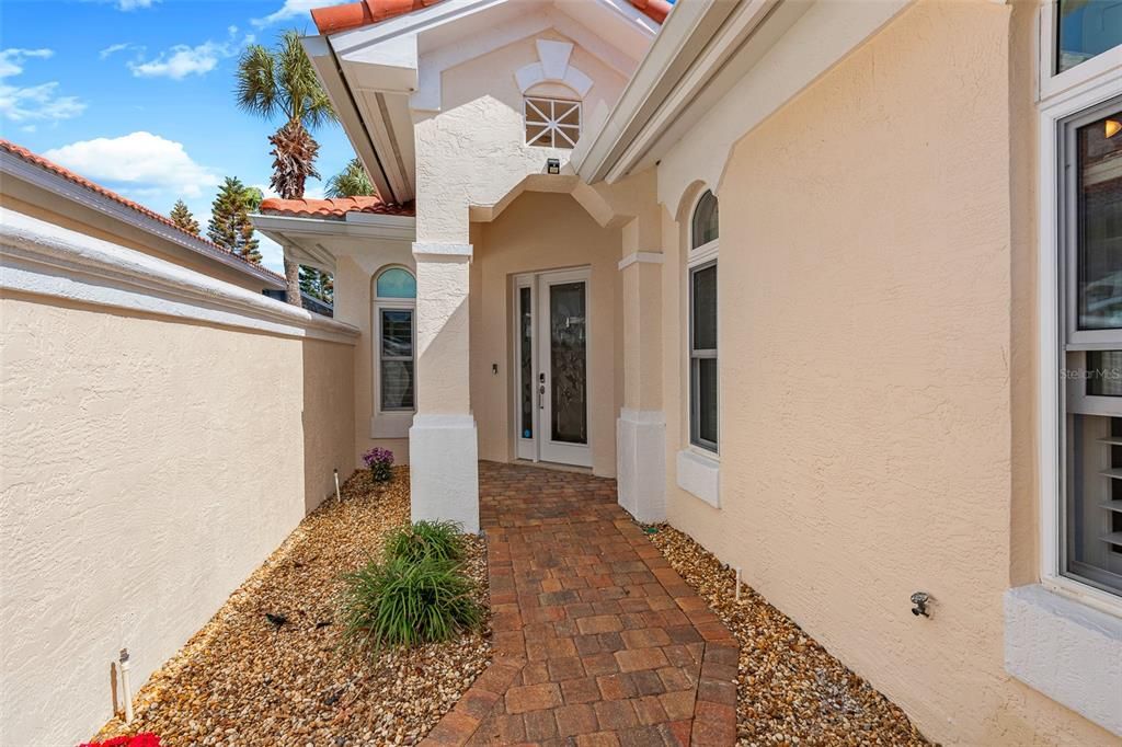 Active With Contract: $799,000 (3 beds, 2 baths, 2058 Square Feet)