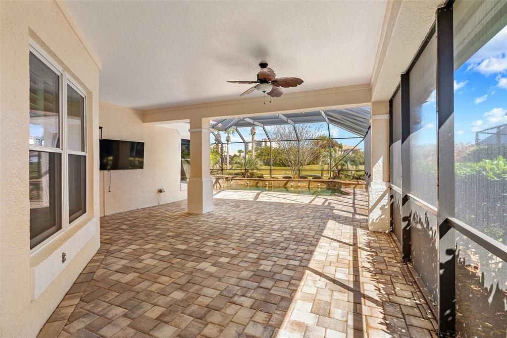 Active With Contract: $799,000 (3 beds, 2 baths, 2058 Square Feet)