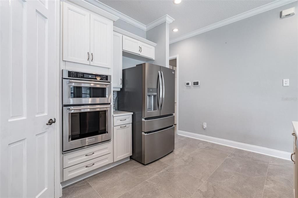 Active With Contract: $799,000 (3 beds, 2 baths, 2058 Square Feet)