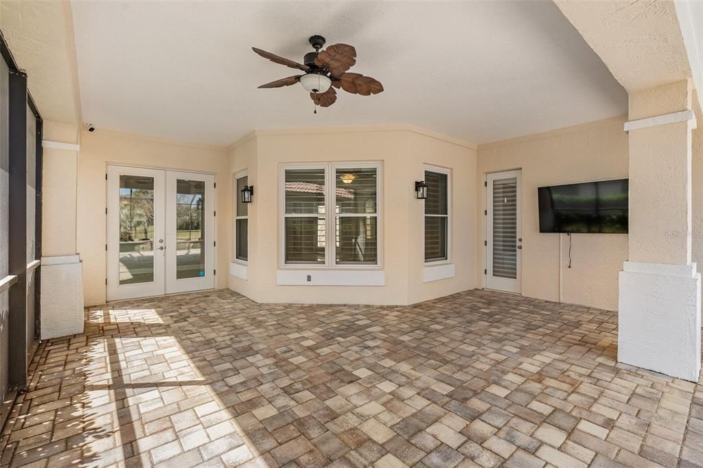 Active With Contract: $799,000 (3 beds, 2 baths, 2058 Square Feet)