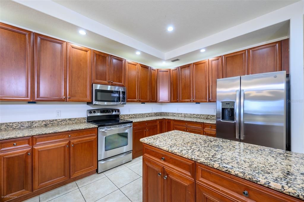 Active With Contract: $1,850 (3 beds, 2 baths, 1813 Square Feet)