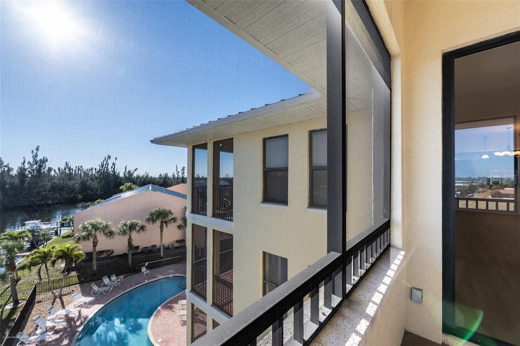 Active With Contract: $1,850 (3 beds, 2 baths, 1813 Square Feet)