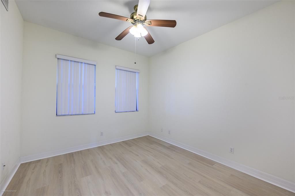 Active With Contract: $1,850 (3 beds, 2 baths, 1813 Square Feet)