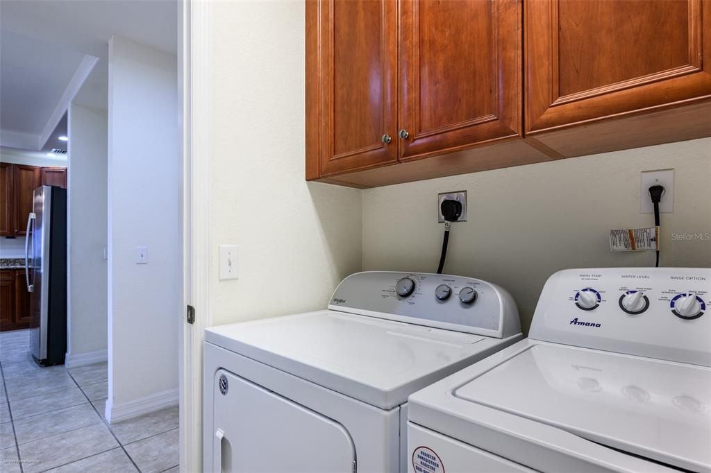 Active With Contract: $1,850 (3 beds, 2 baths, 1813 Square Feet)