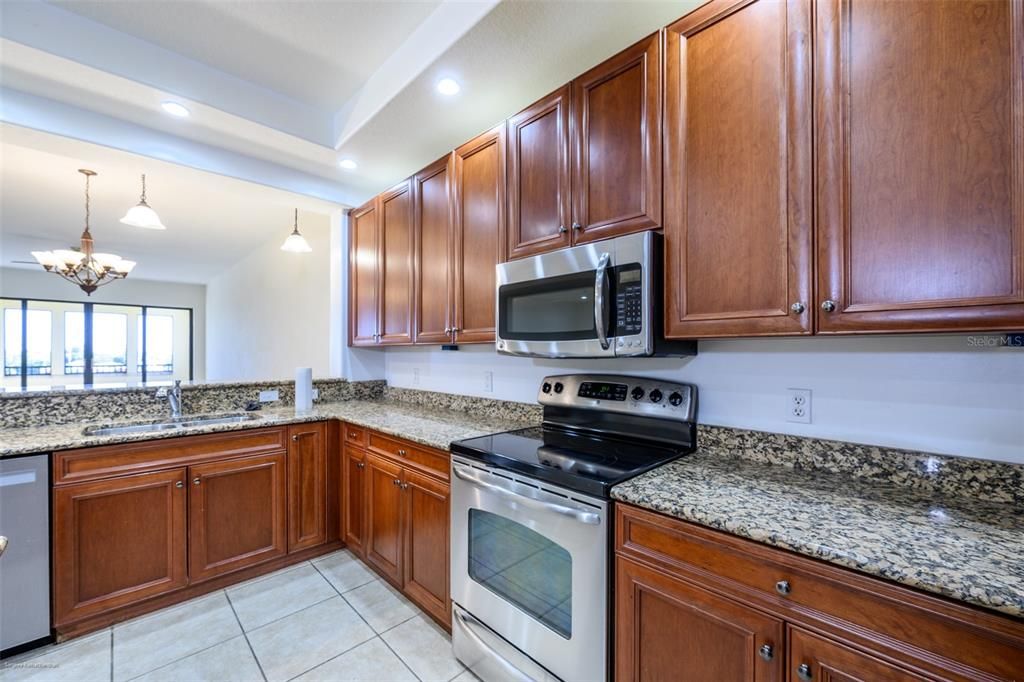 Active With Contract: $1,850 (3 beds, 2 baths, 1813 Square Feet)