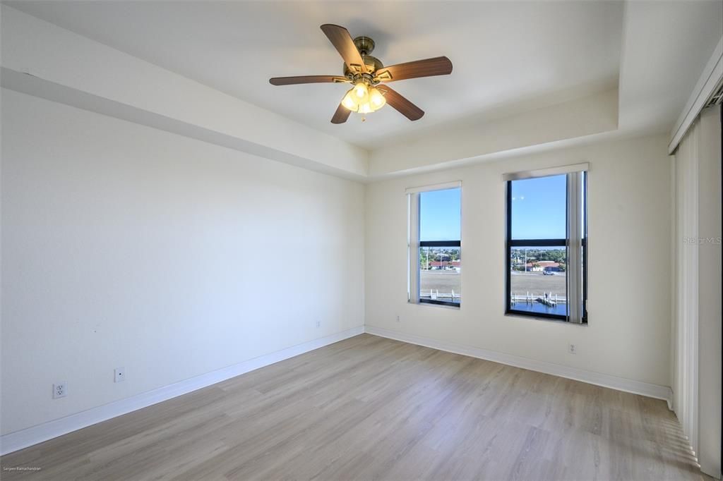 Active With Contract: $1,850 (3 beds, 2 baths, 1813 Square Feet)