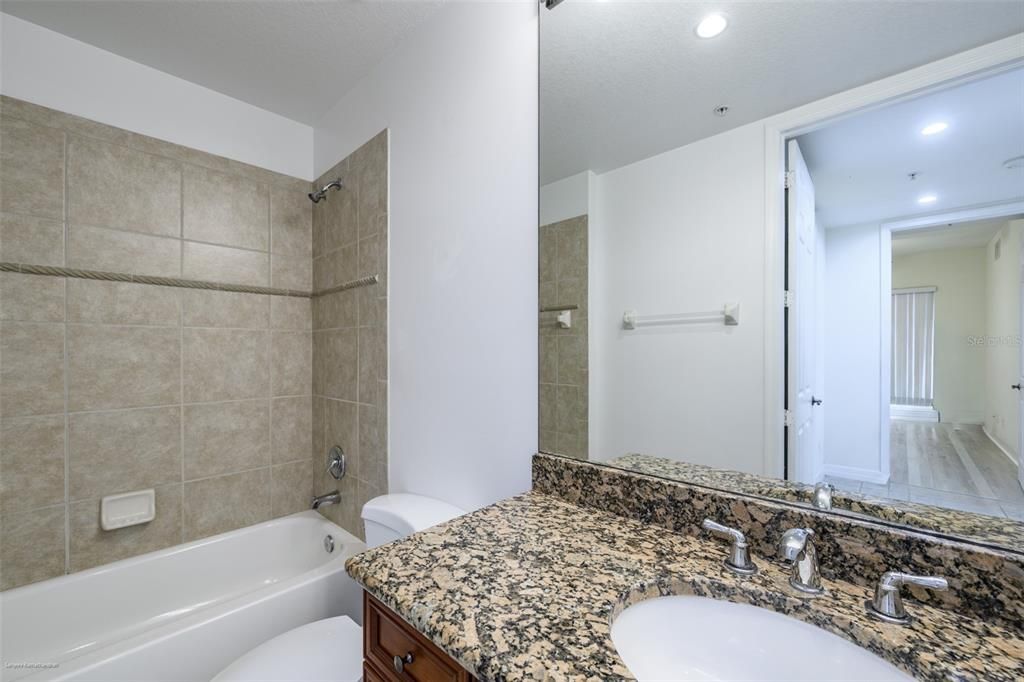 Active With Contract: $1,850 (3 beds, 2 baths, 1813 Square Feet)