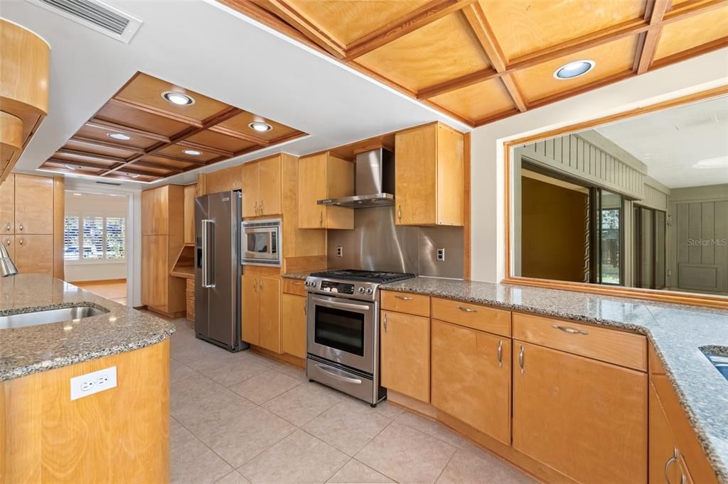 For Sale: $729,000 (4 beds, 3 baths, 3348 Square Feet)