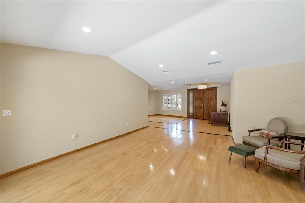 For Sale: $729,000 (4 beds, 3 baths, 3348 Square Feet)