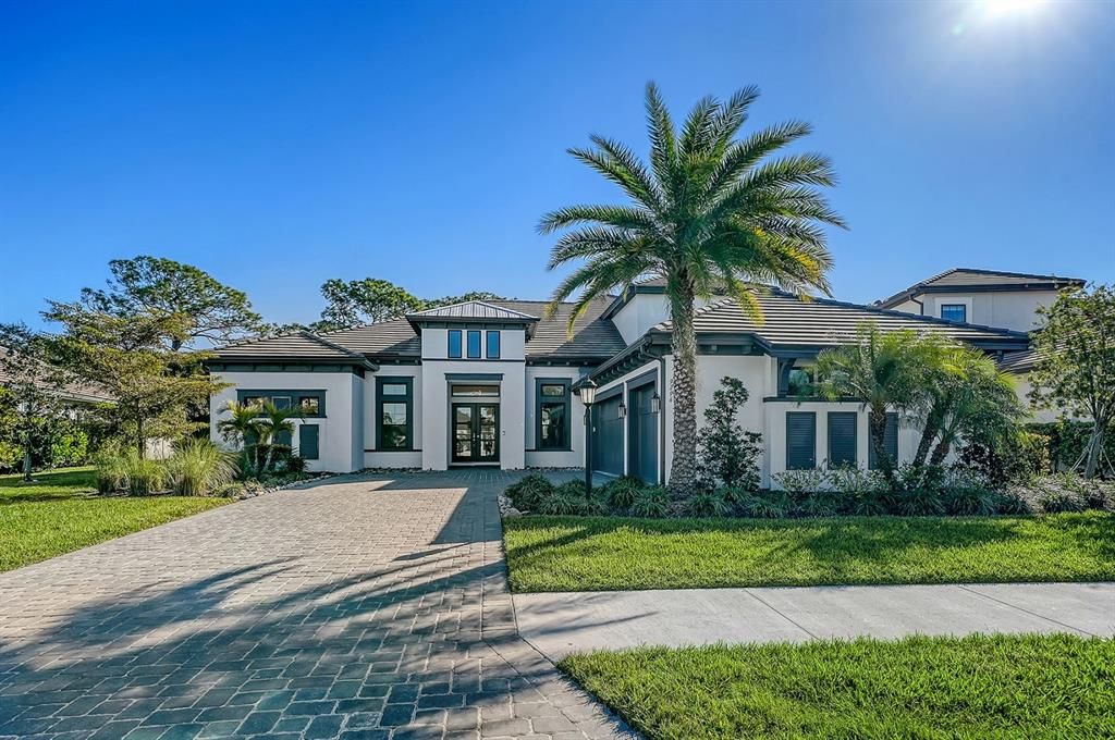 For Sale: $2,200,000 (4 beds, 4 baths, 4877 Square Feet)