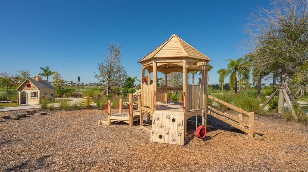 For Sale: $2,200,000 (4 beds, 4 baths, 4877 Square Feet)