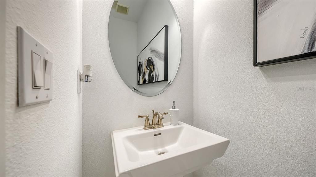 For Sale: $2,200,000 (4 beds, 4 baths, 4877 Square Feet)