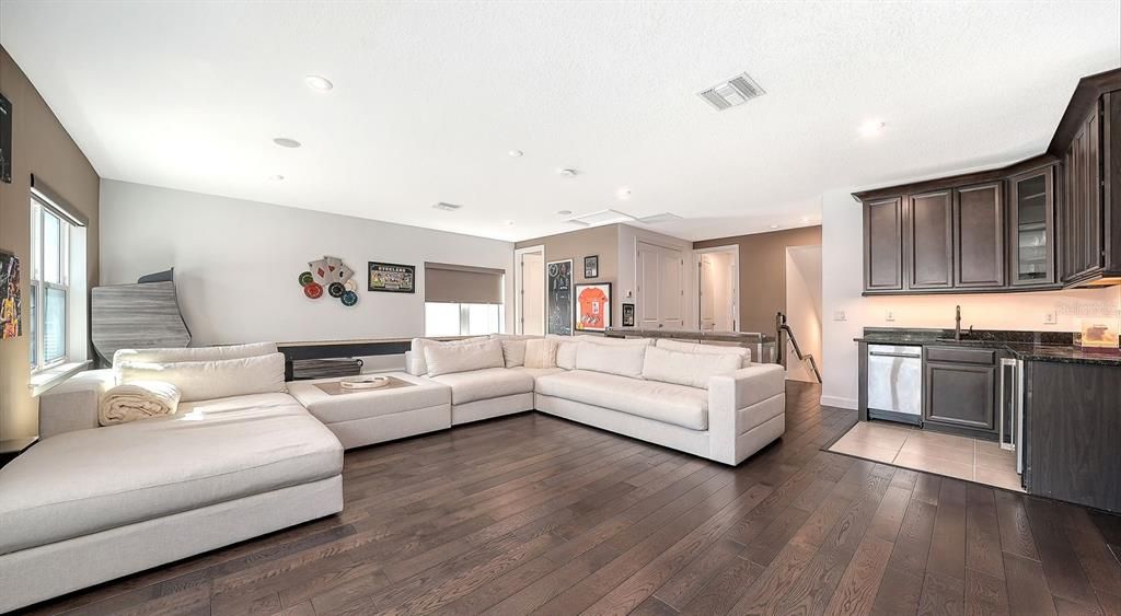 For Sale: $2,200,000 (4 beds, 4 baths, 4877 Square Feet)