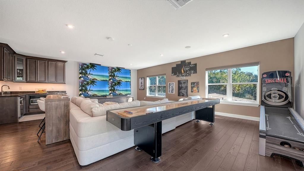 For Sale: $2,200,000 (4 beds, 4 baths, 4877 Square Feet)