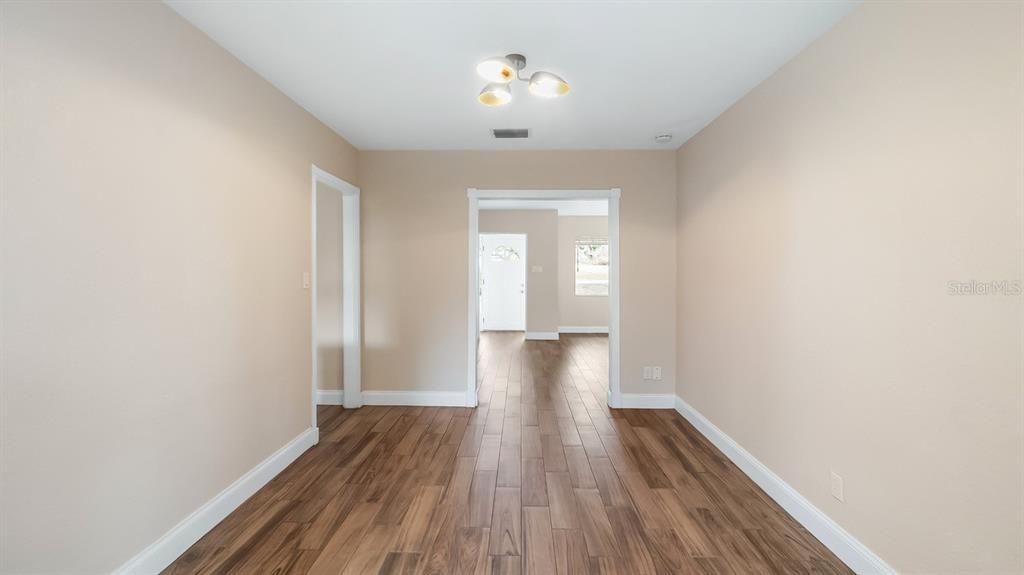 For Sale: $334,900 (3 beds, 2 baths, 1667 Square Feet)