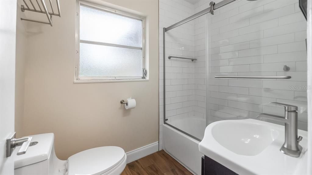 For Sale: $334,900 (3 beds, 2 baths, 1667 Square Feet)