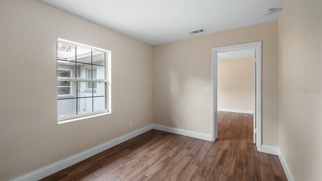 For Sale: $334,900 (3 beds, 2 baths, 1667 Square Feet)