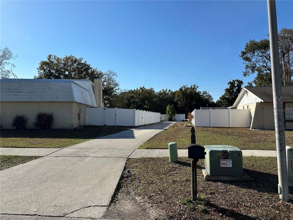 En Venta: $195,000 (0.75 acres)