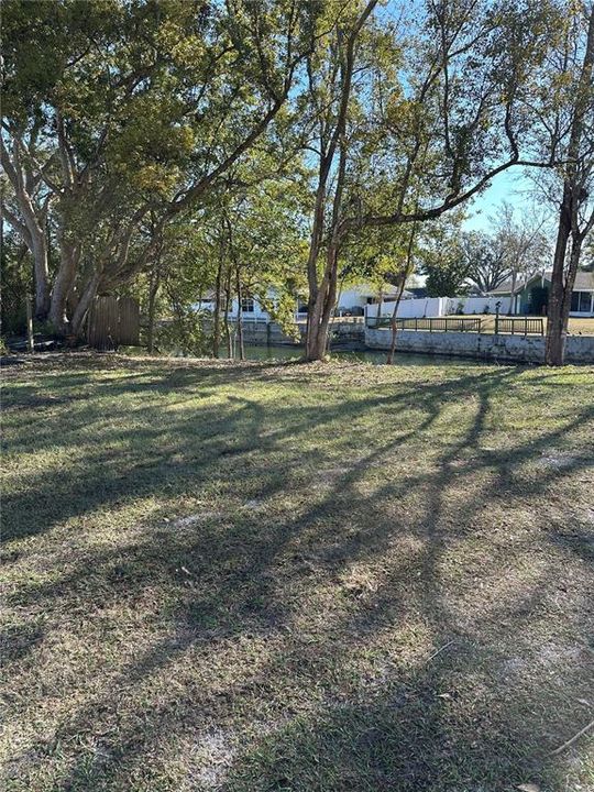 En Venta: $195,000 (0.75 acres)