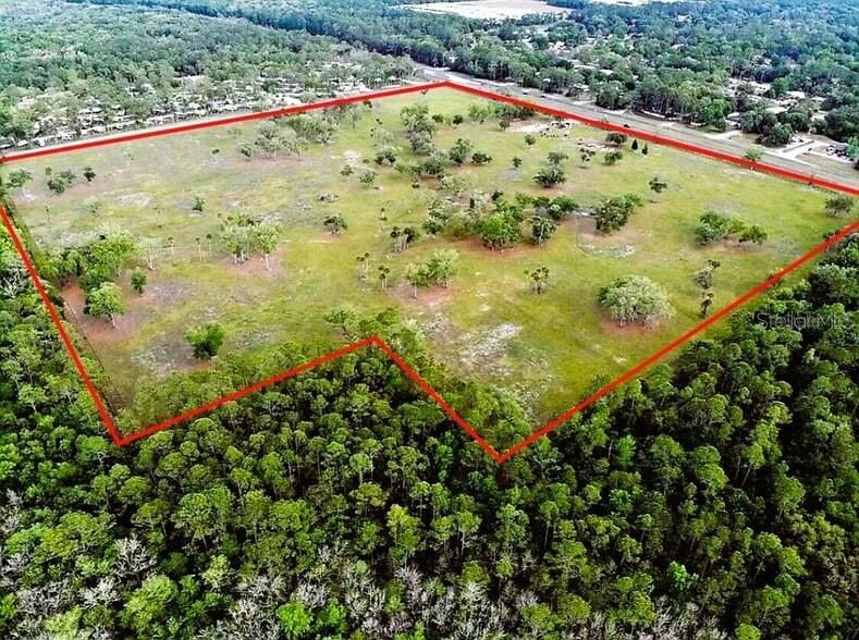 На продажу: $4,500,000 (34.27 acres)