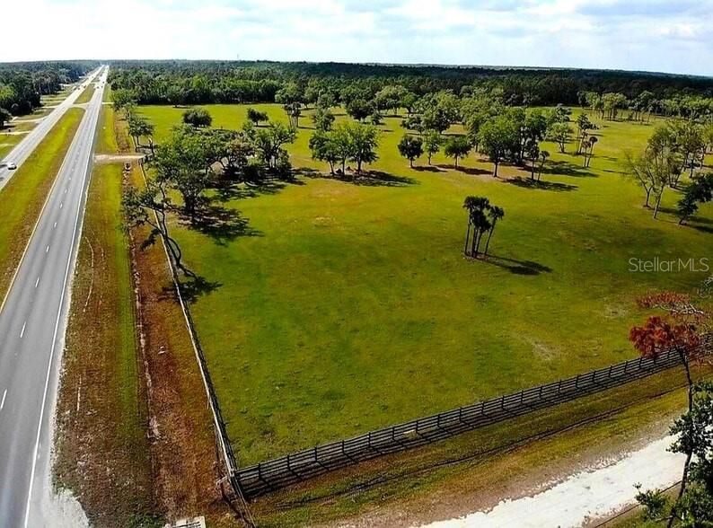 На продажу: $4,500,000 (34.27 acres)