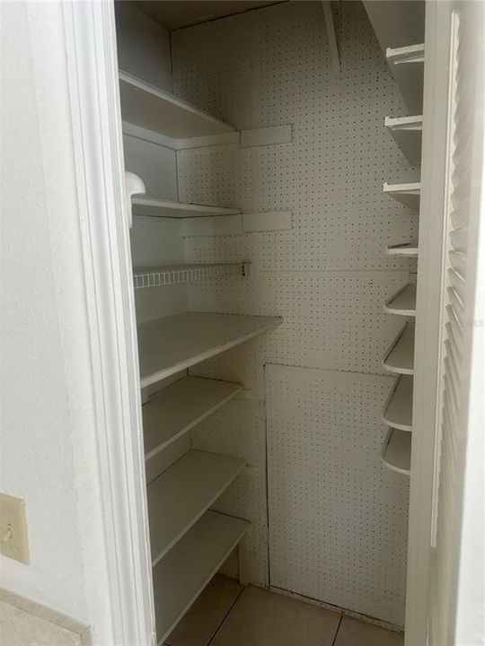 На продажу: $95,000 (2 спален, 2 ванн, 919 Квадратных фут)