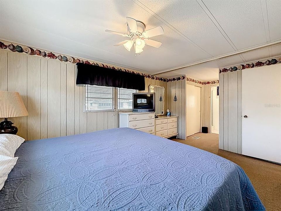 Active With Contract: $137,500 (2 beds, 2 baths, 960 Square Feet)