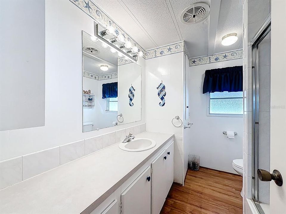 Active With Contract: $137,500 (2 beds, 2 baths, 960 Square Feet)