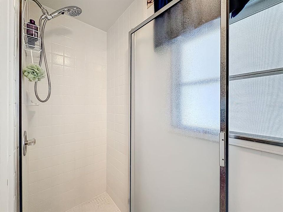 Active With Contract: $137,500 (2 beds, 2 baths, 960 Square Feet)