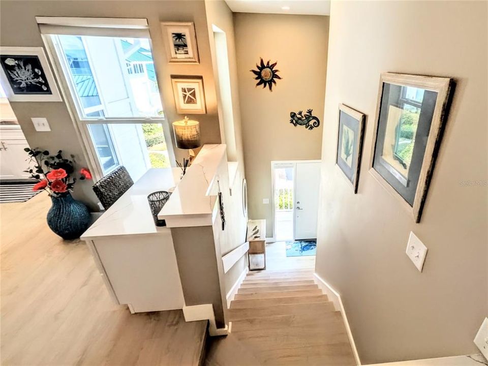 For Rent: $4,300 (2 beds, 2 baths, 1096 Square Feet)