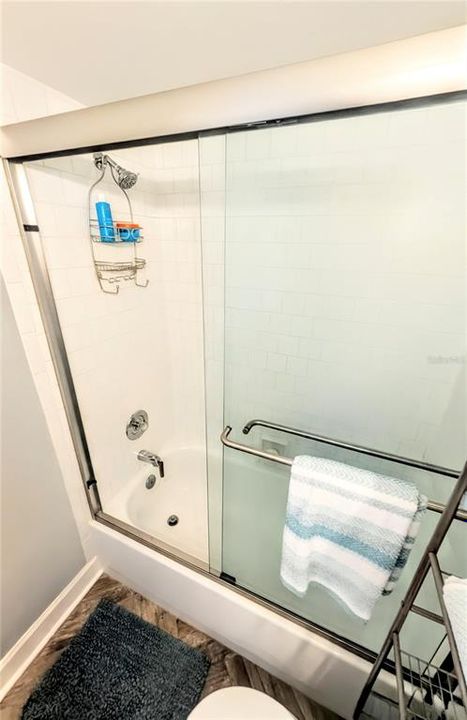 For Rent: $4,300 (2 beds, 2 baths, 1096 Square Feet)