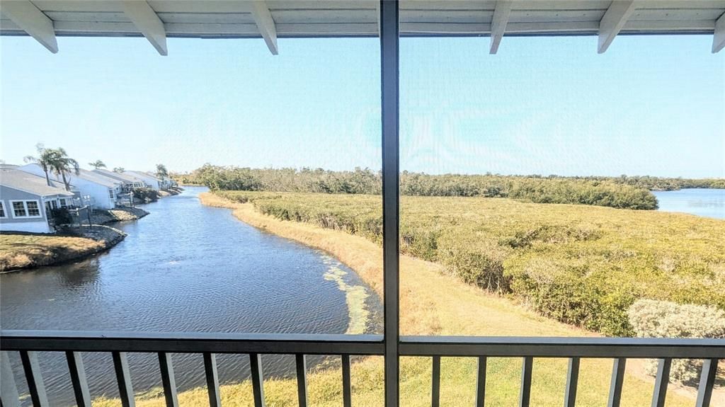 For Rent: $4,300 (2 beds, 2 baths, 1096 Square Feet)