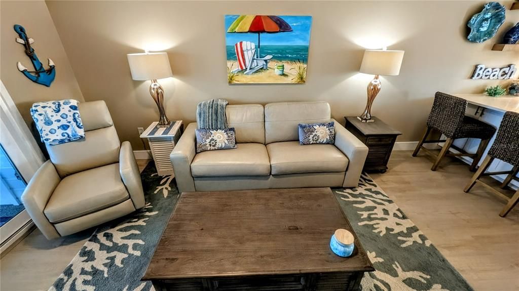 For Rent: $4,300 (2 beds, 2 baths, 1096 Square Feet)