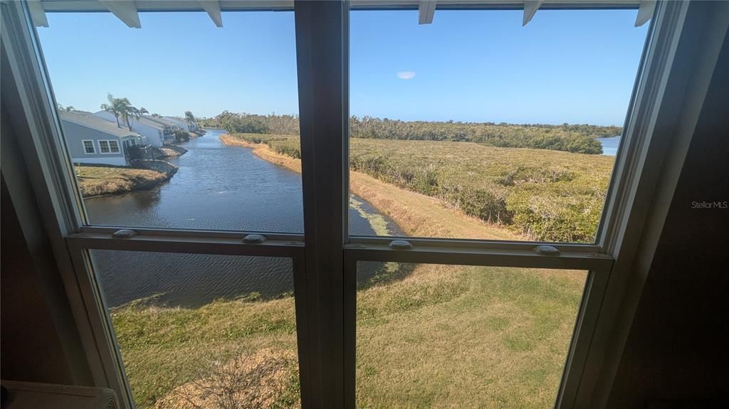 For Rent: $4,300 (2 beds, 2 baths, 1096 Square Feet)