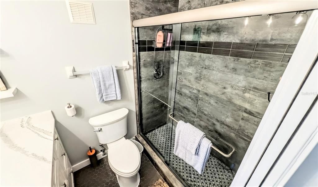 For Rent: $4,300 (2 beds, 2 baths, 1096 Square Feet)
