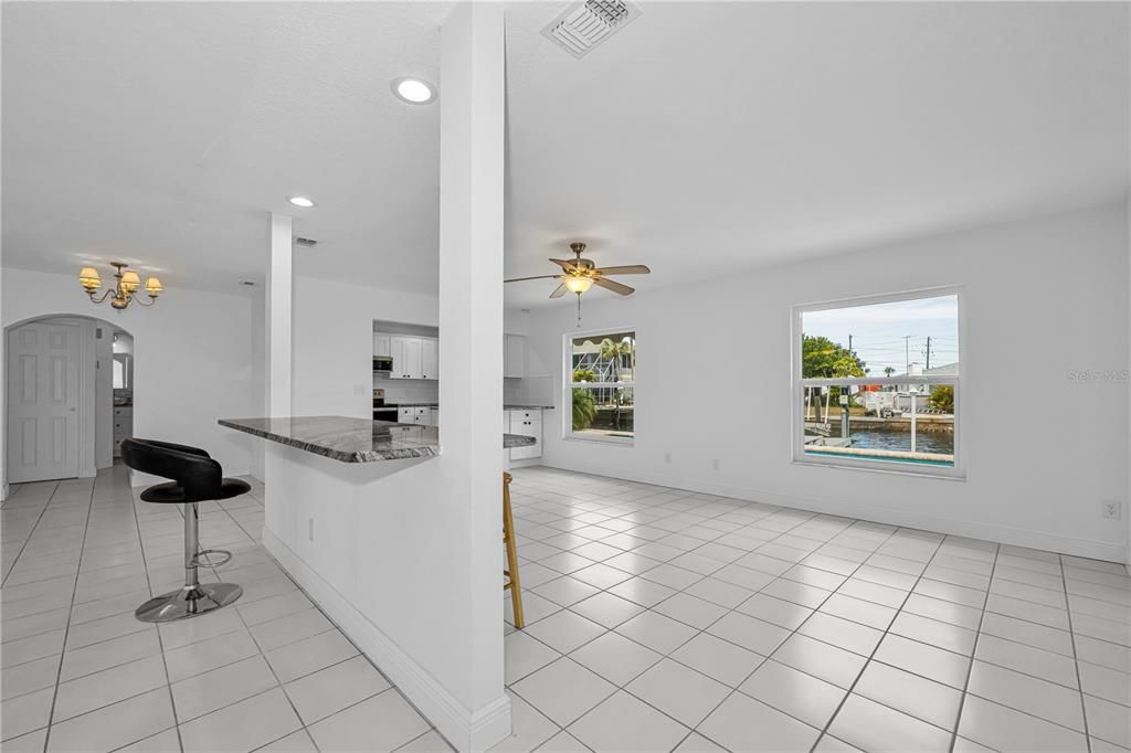 For Sale: $549,000 (2 beds, 2 baths, 1514 Square Feet)