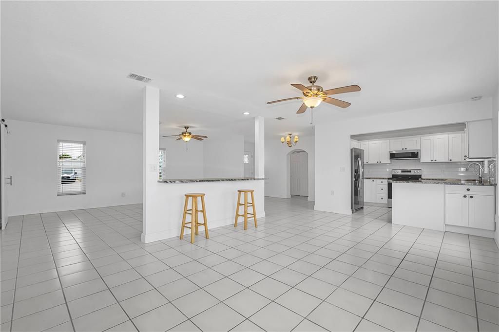 For Sale: $549,000 (2 beds, 2 baths, 1514 Square Feet)