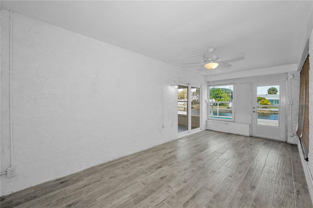 For Sale: $549,000 (2 beds, 2 baths, 1514 Square Feet)