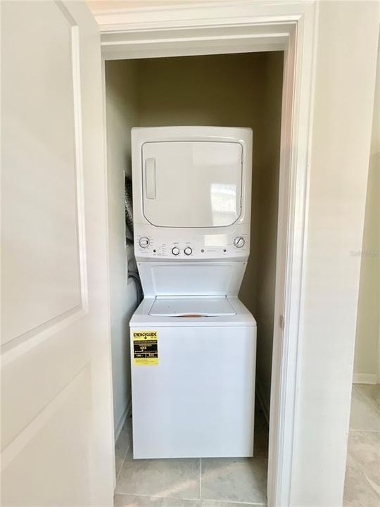 For Rent: $3,099 (5 beds, 4 baths, 3193 Square Feet)