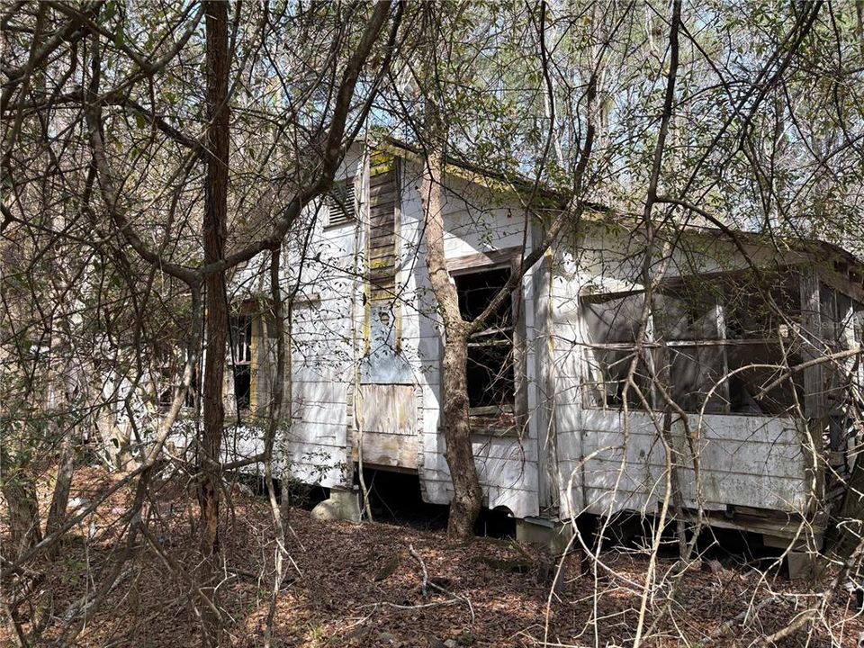 En Venta: $124,900 (5.00 acres)