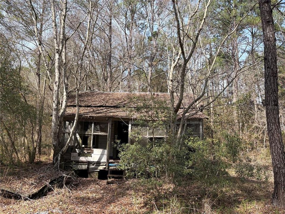 En Venta: $124,900 (5.00 acres)