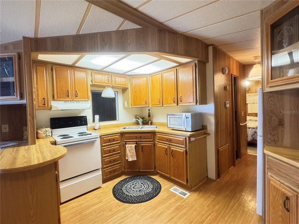 Activo con contrato: $99,900 (2 camas, 1 baños, 723 Pies cuadrados)