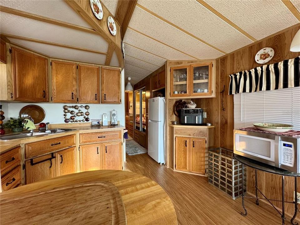 Activo con contrato: $99,900 (2 camas, 1 baños, 723 Pies cuadrados)