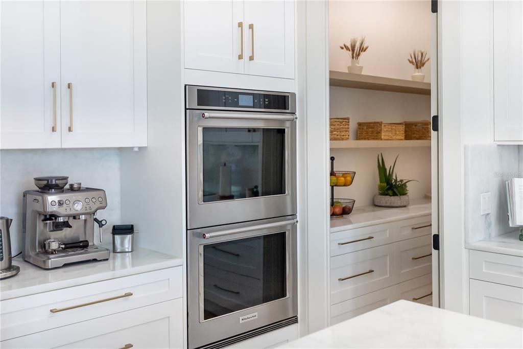 En Venta: $1,350,000 (3 camas, 3 baños, 2245 Pies cuadrados)