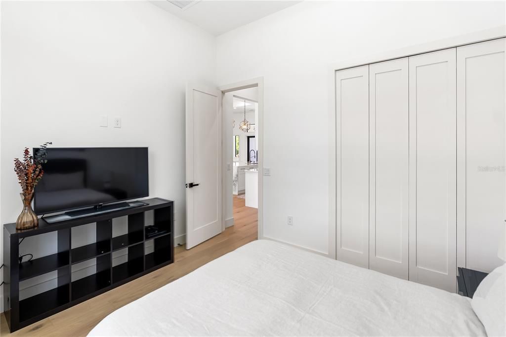 En Venta: $1,350,000 (3 camas, 3 baños, 2245 Pies cuadrados)