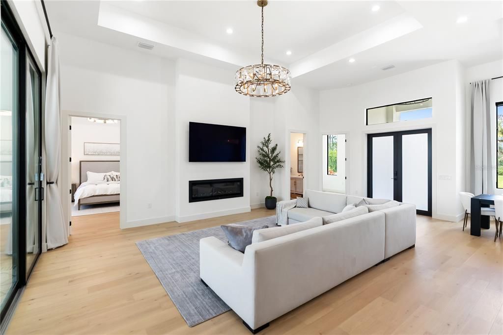 En Venta: $1,350,000 (3 camas, 3 baños, 2245 Pies cuadrados)