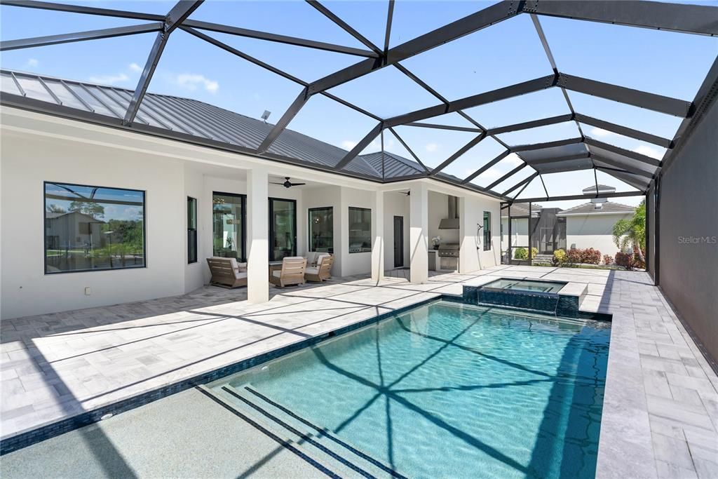 En Venta: $1,350,000 (3 camas, 3 baños, 2245 Pies cuadrados)