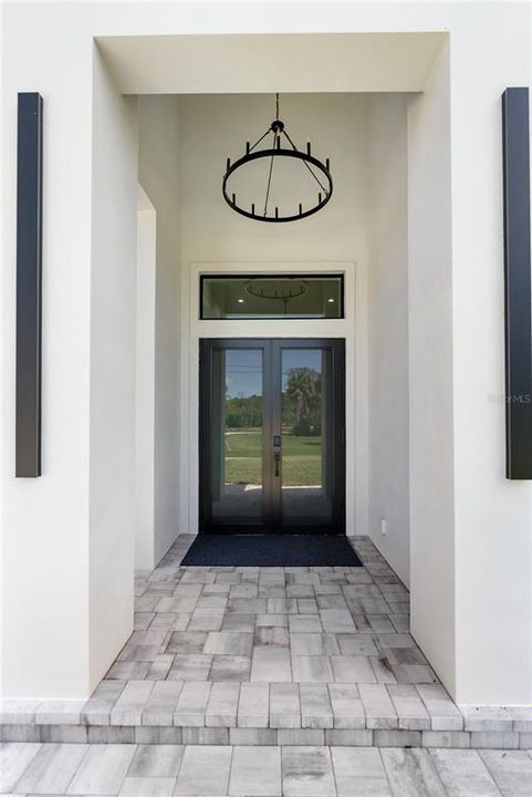 En Venta: $1,350,000 (3 camas, 3 baños, 2245 Pies cuadrados)